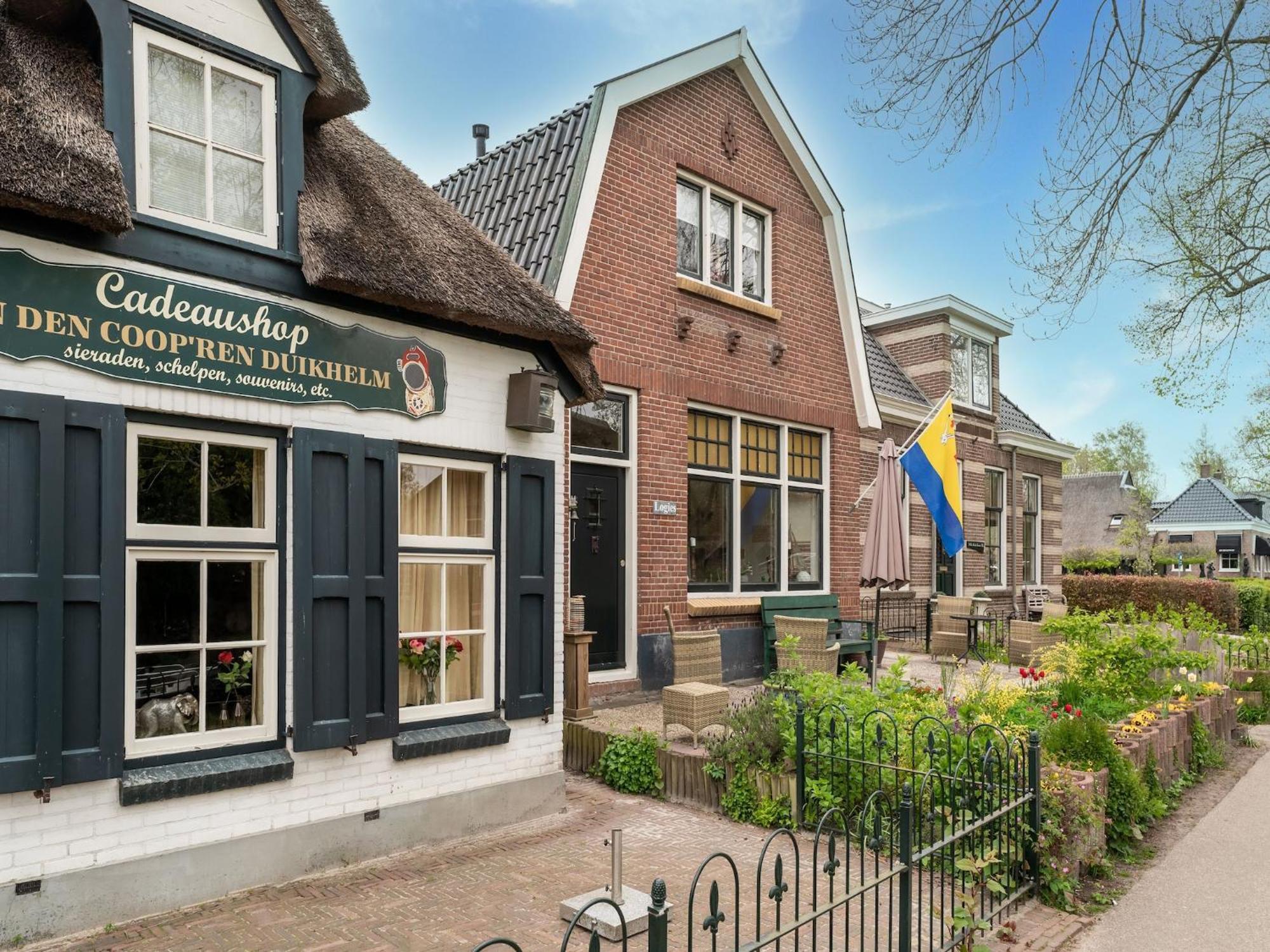 Lodge In Giethoorn With Breakfast Ngoại thất bức ảnh